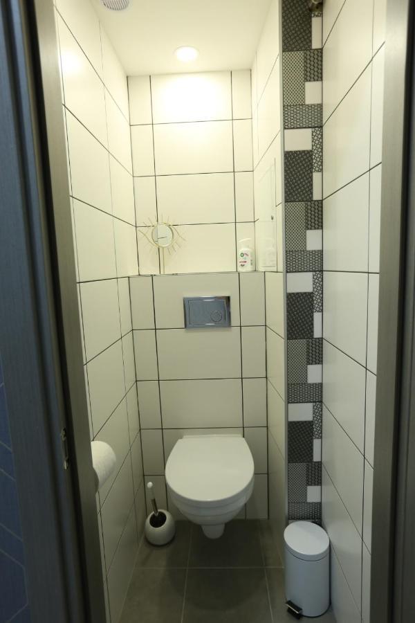 Comfy 2 Room Apartment - Free Parking - 350Mbps Wifi - Netflix Каунас Экстерьер фото