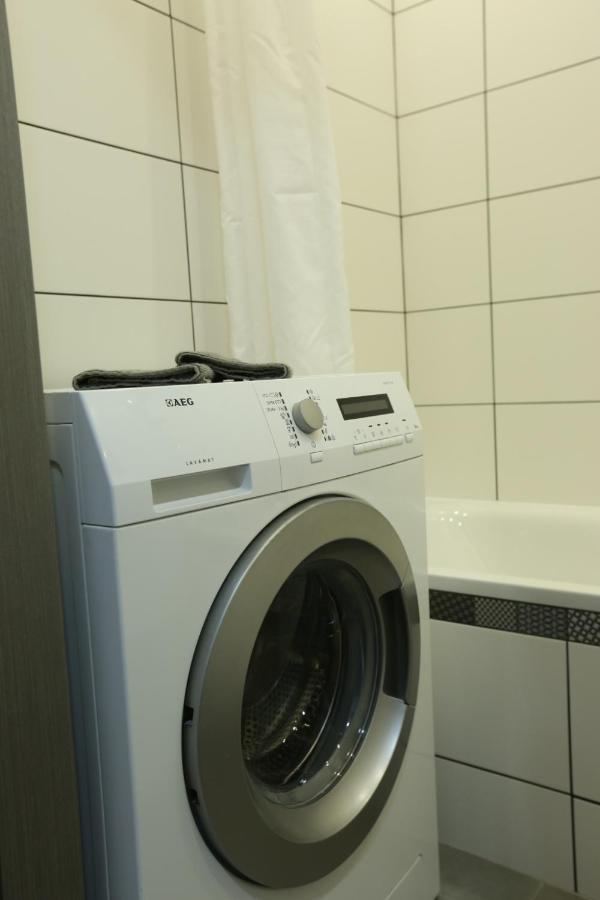 Comfy 2 Room Apartment - Free Parking - 350Mbps Wifi - Netflix Каунас Экстерьер фото